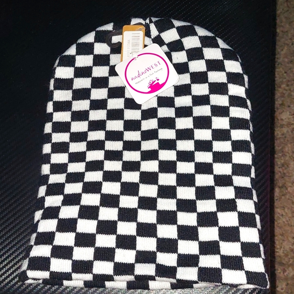 Black an white Beanie